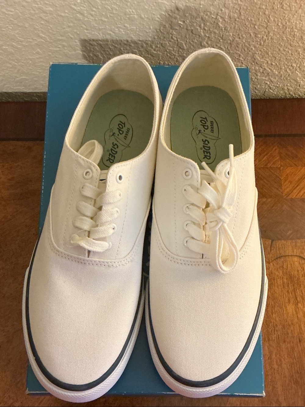 Sperry White Canvas Low-Top Sneakers